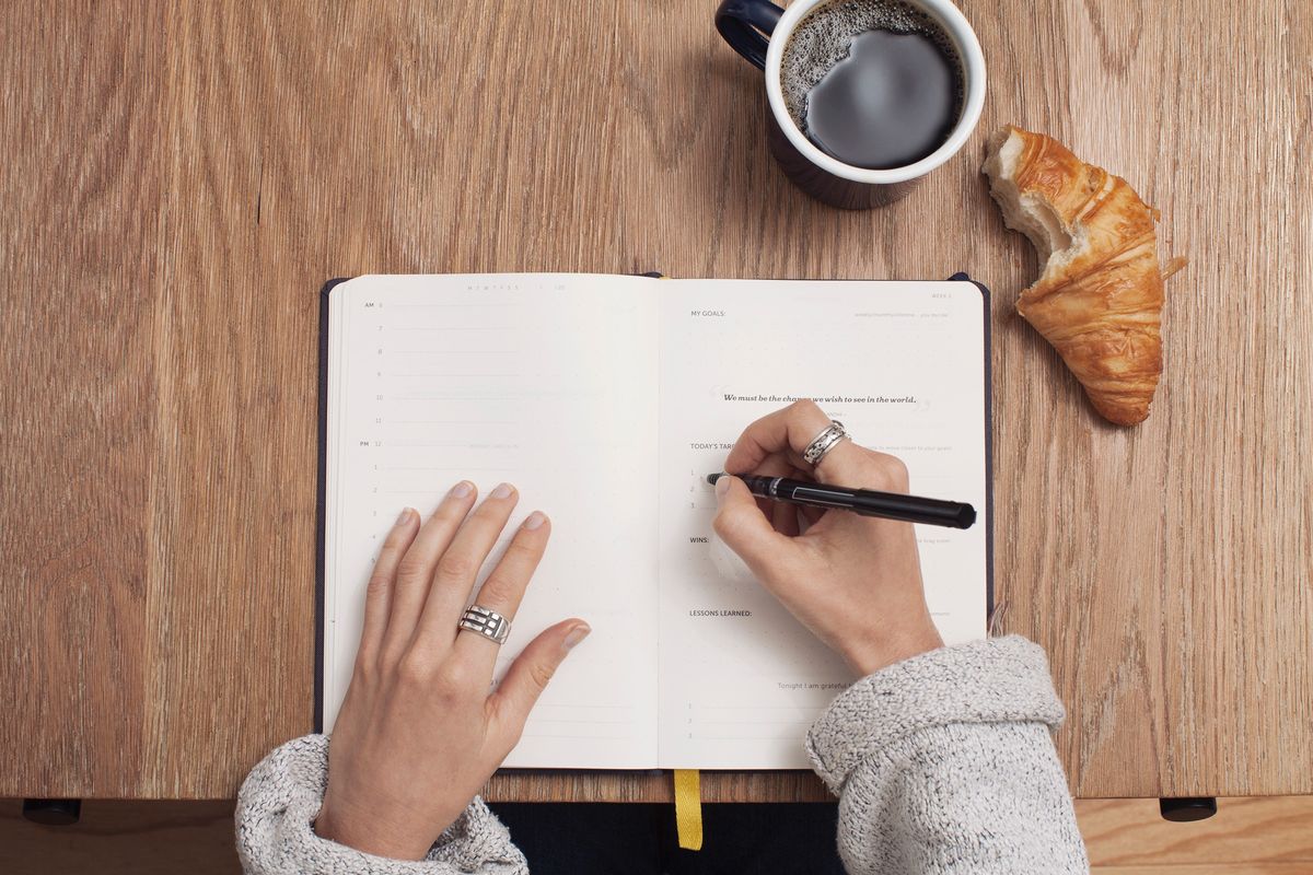 Using a Gratitude Journal Changes Your Brain